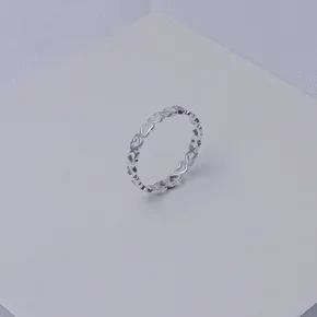 01 anel folheado a prata aro coracoes vazados delicado 18