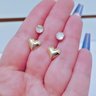 01 dupla de brincos folheado a ouro coracao abaulado e zirconia