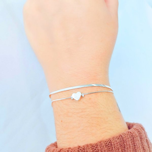 02 pulseira dupla feminina folheada a prata com coracao