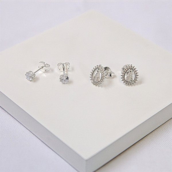 01 brinco folheado a prata nossa senhora e coracao zirconia